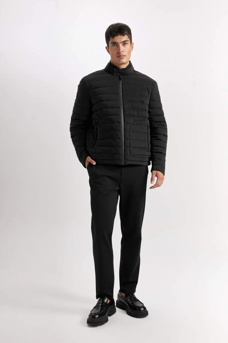 ديفاكتو Slim Fit Stand Collar Zippered Puffer Jacket