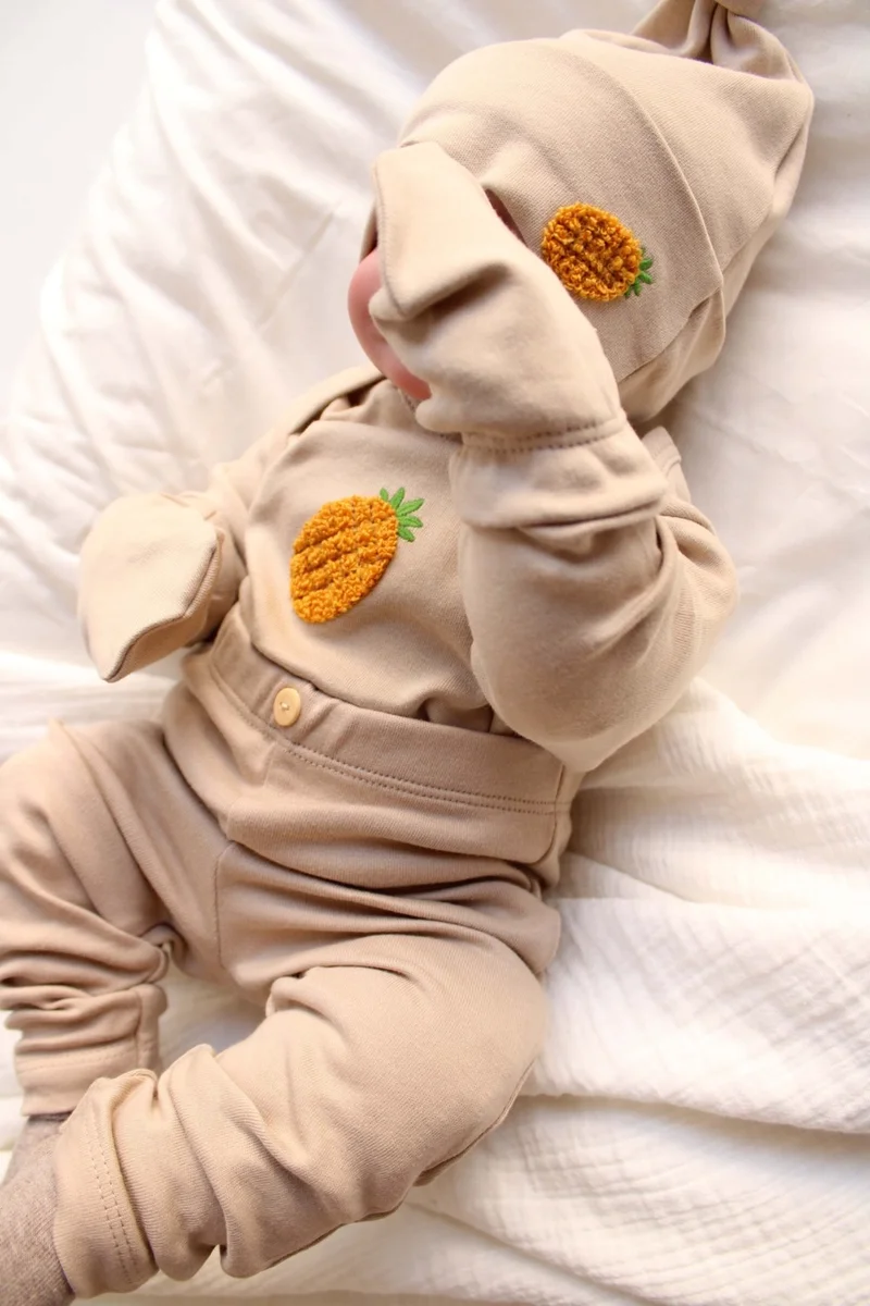Ohlala Koala Pineapple Embroidered 5-Piece Long Sleeve Newborn Set