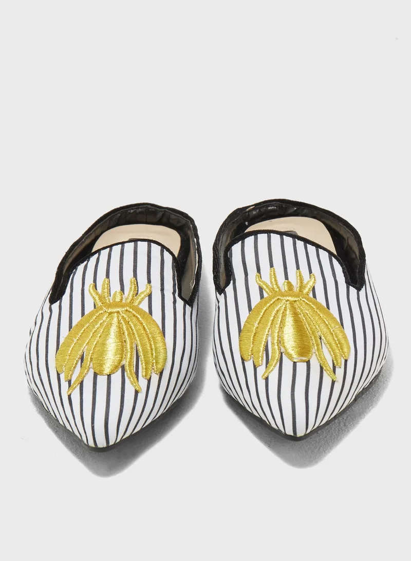 ELLA Shanelle embroidered motif Slip on