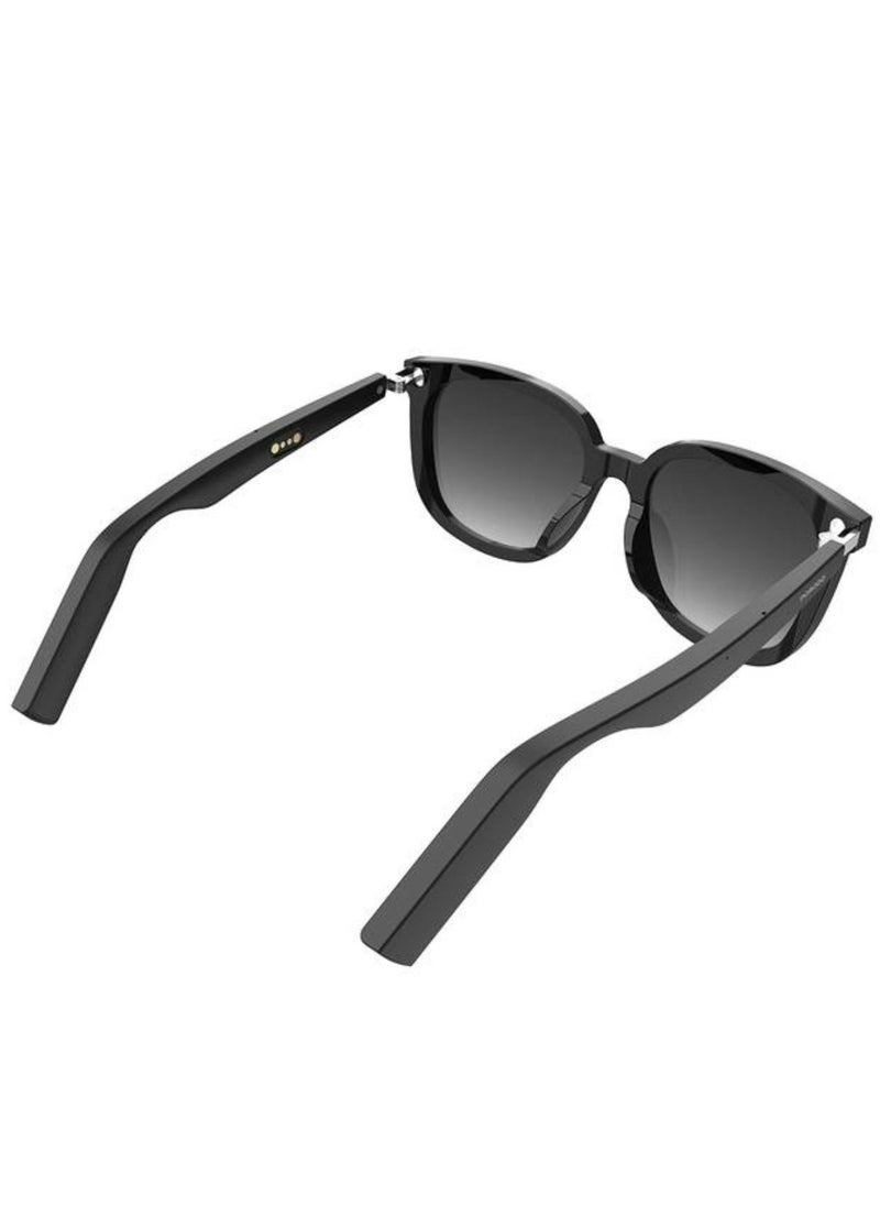 porodo Lifestyle Polarized Sunglasses with Speaker, 160 Hours Standby Time, 2 Hours Charging Time, Bluetooth Version 5.3, Push-Button Controls, Multi-Coated Lens - Black  - Image 3