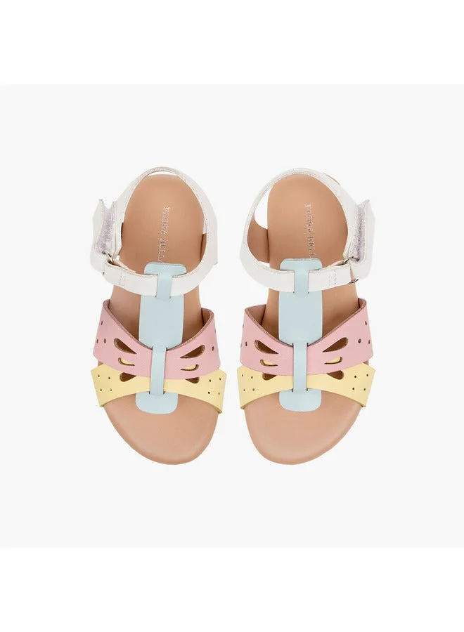 فلورا بيلا من شو إكسبرس صنادل بناتي بتفاصيل مقصوصة وإغلاق بشريط لاصق