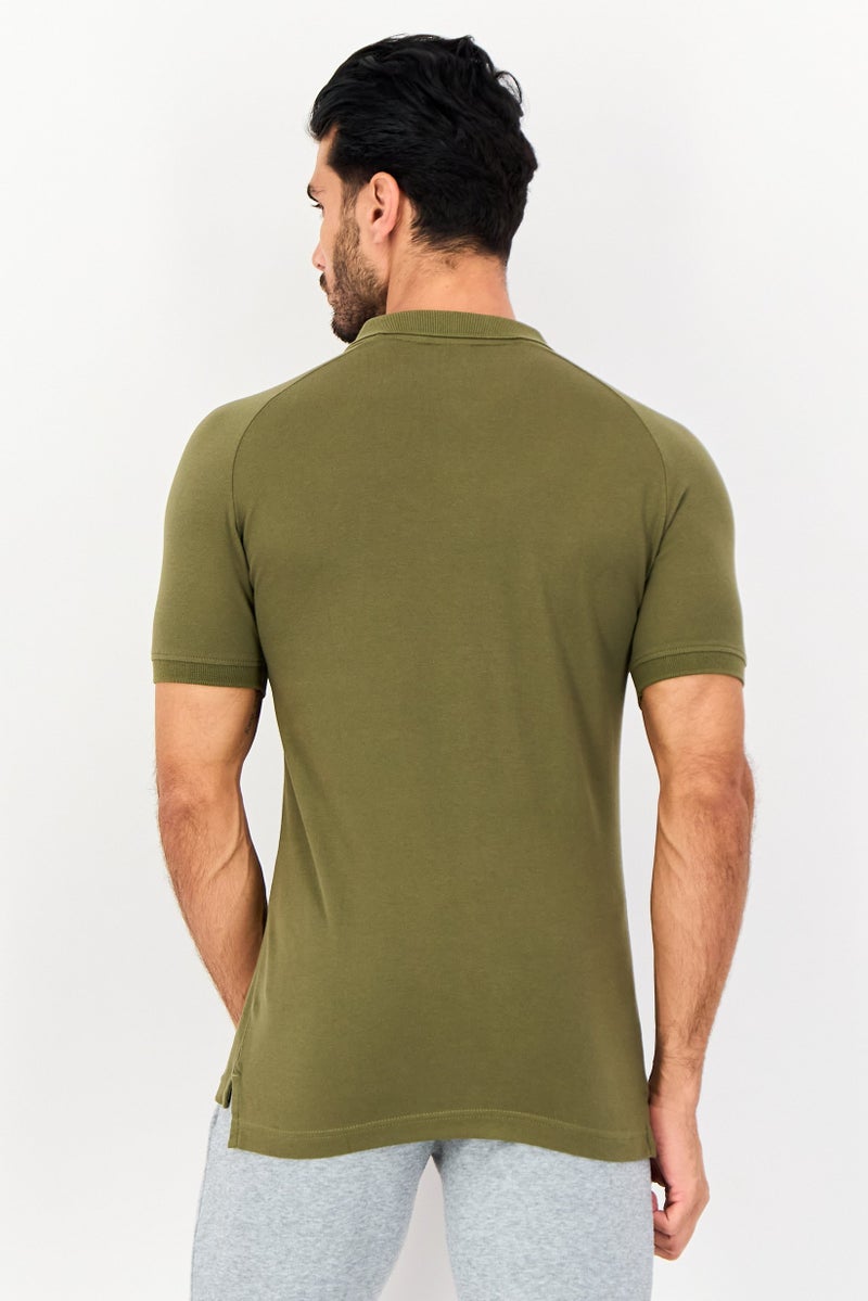 PUMA قميص بولو قصير الأكمام للرجال بتصميم نحيف، زيتوني - Image 3
