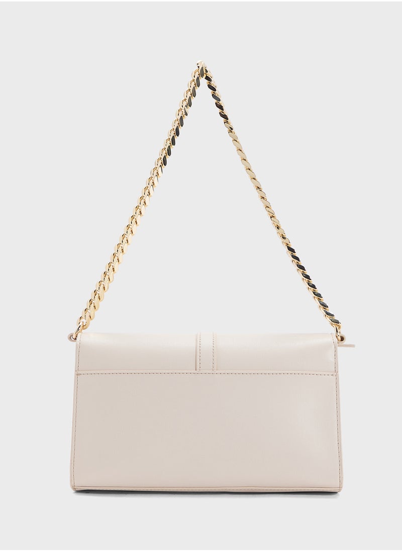 TOMMY HILFIGER HERITAGE CONVERTIBLE CROSSBODY BAG WITH CHAIN  - Image 2