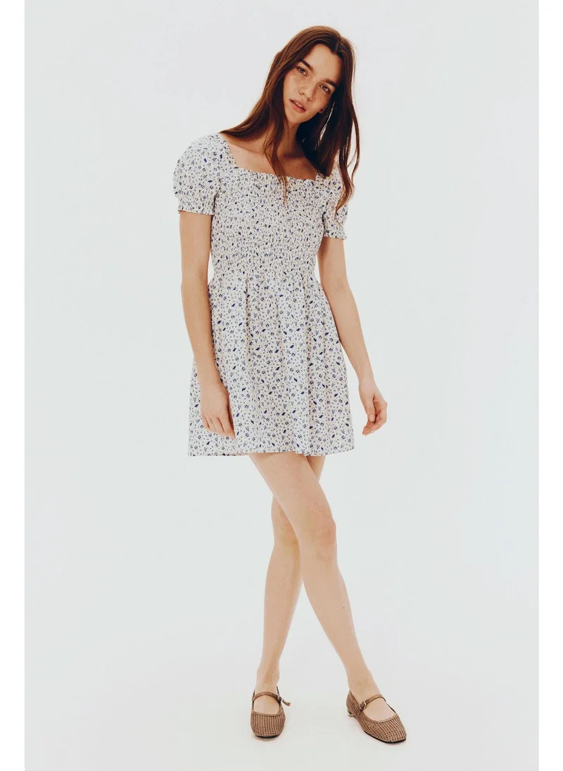 اتش اند ام Smocked poplin dress