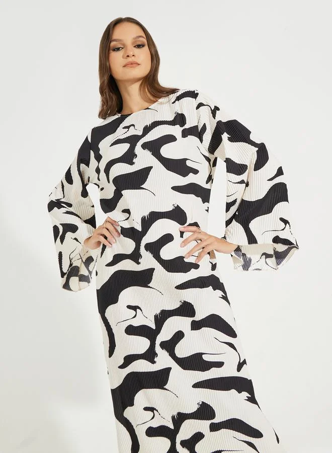 Styli All Over Abstract Plisse Long Sleeves Maxi Dress