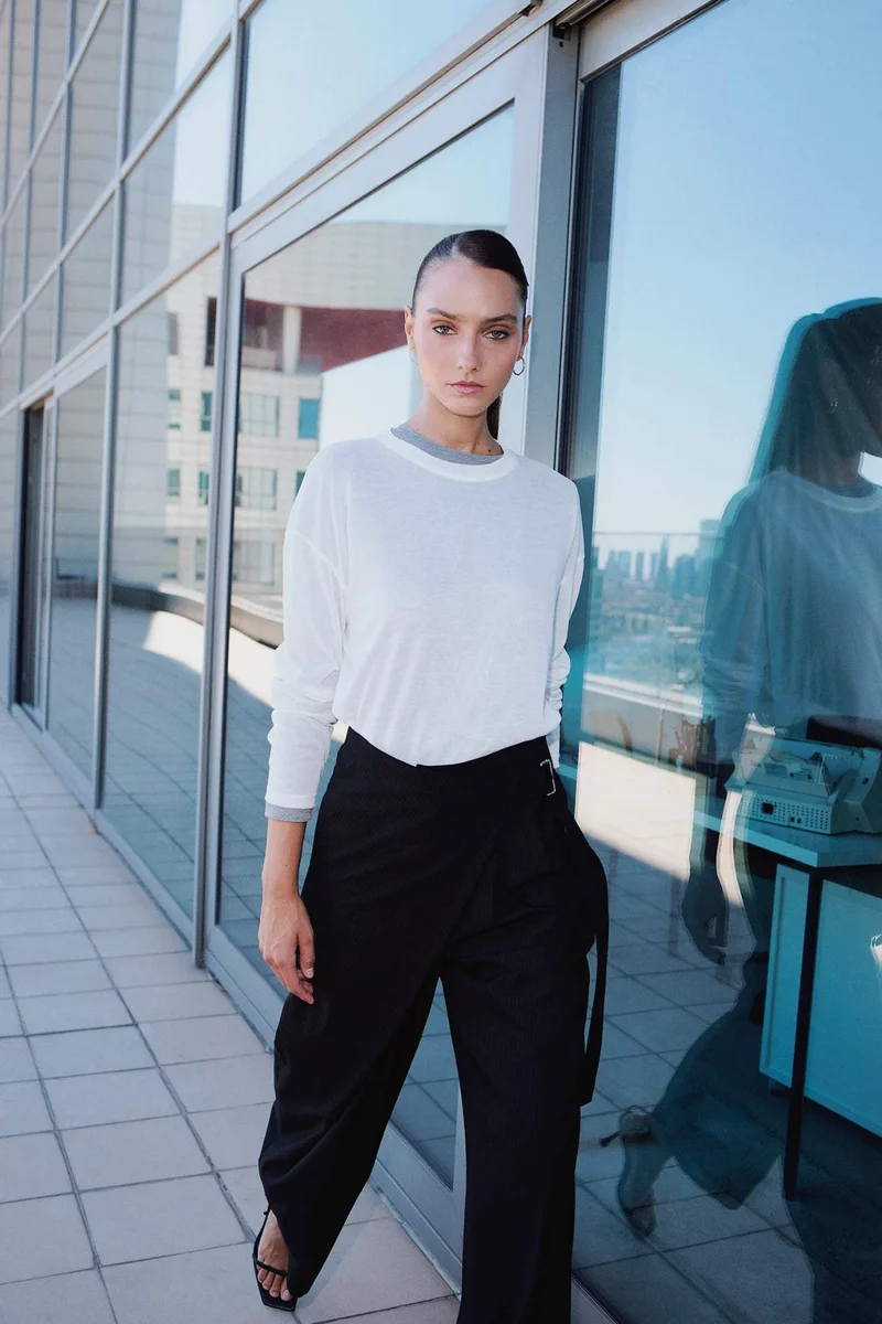 ديفاكتو Relax Fit Crew Neck Long Sleeve T-Shirt