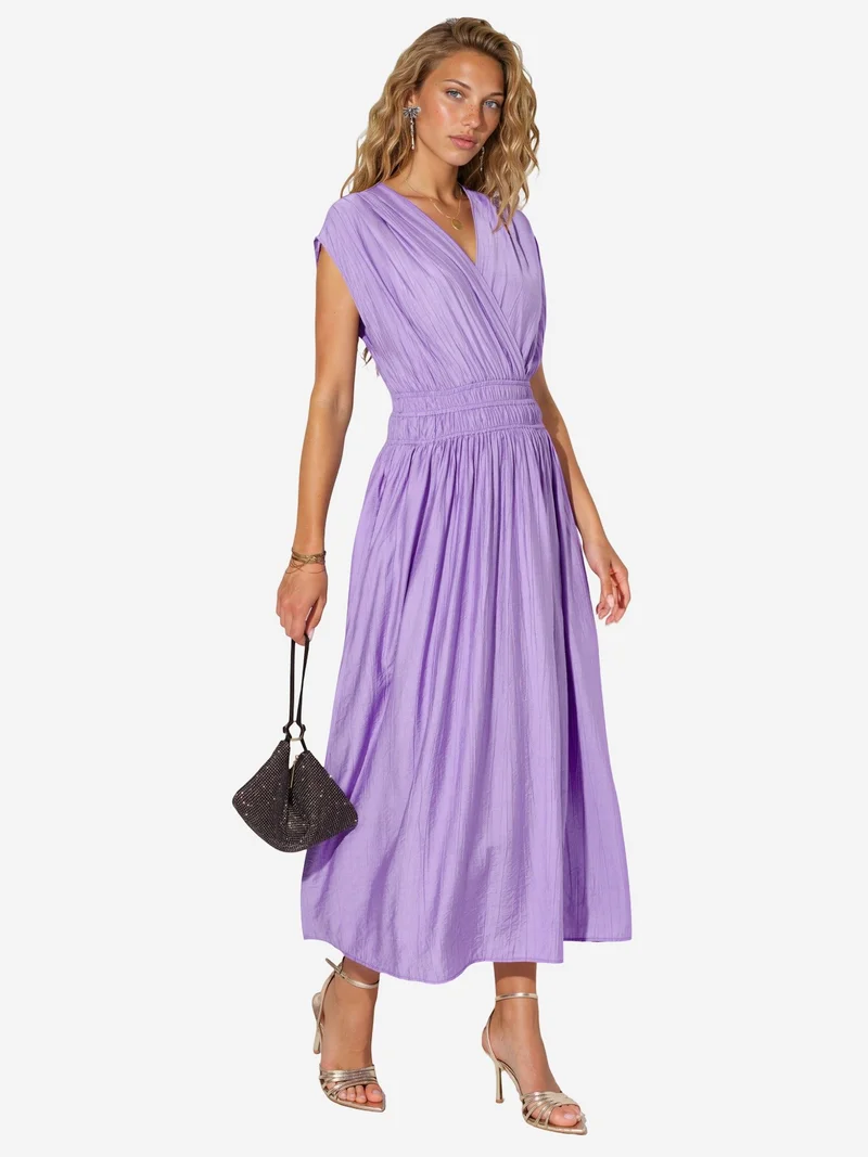 بوسيم BUSEM Textured V-Neck Midi Dress