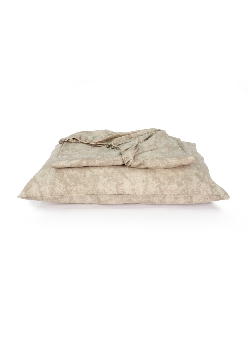 200 TC Egyptian Cotton Blend Random Dye Fitted Bed Sheets – 3 pcs, Soft, durable, and breathable bedding made from high-quality cotton blend for an elegant, comfortable night’s sleep in any season.