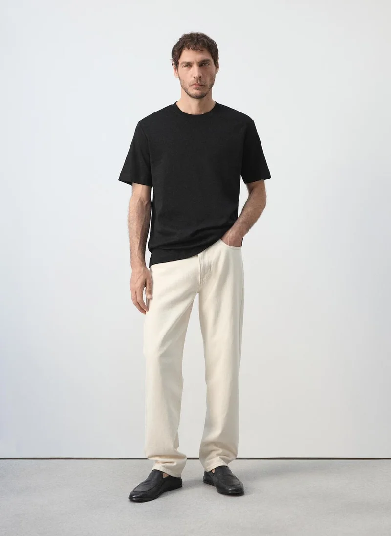 Mango Man 99-NEGRO Regular Fit T-Shirt 200Gsm for Men | Best Price UAE
