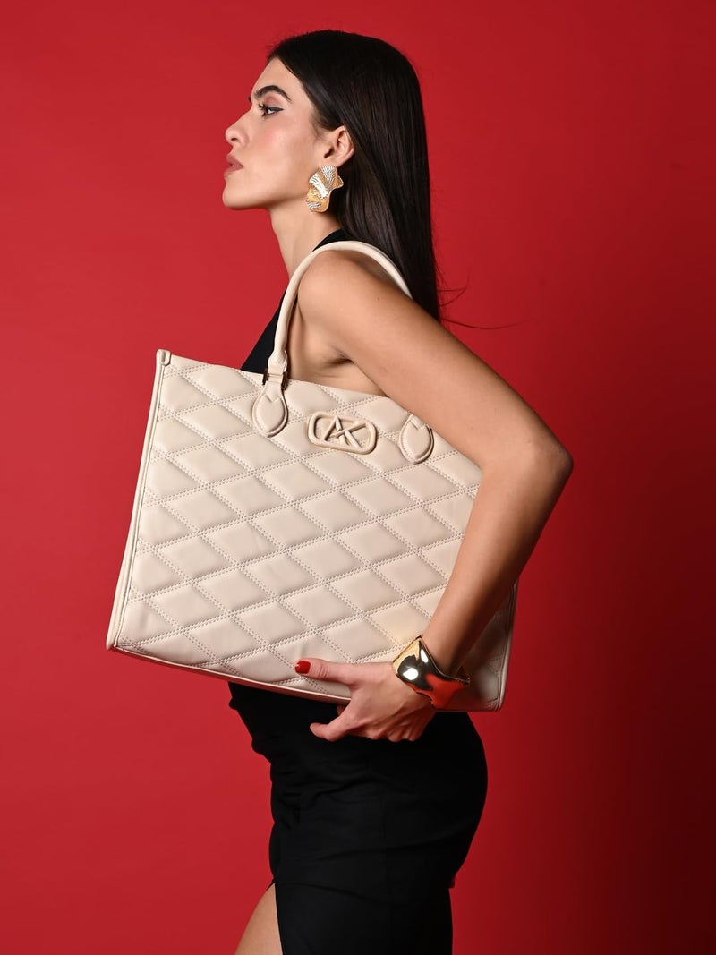 Akiki London Women's Paddington Large Quilted Box Satchel Handbag|Detachable shoulder strap|3 internal pockets|Office bag for Women - Image 4