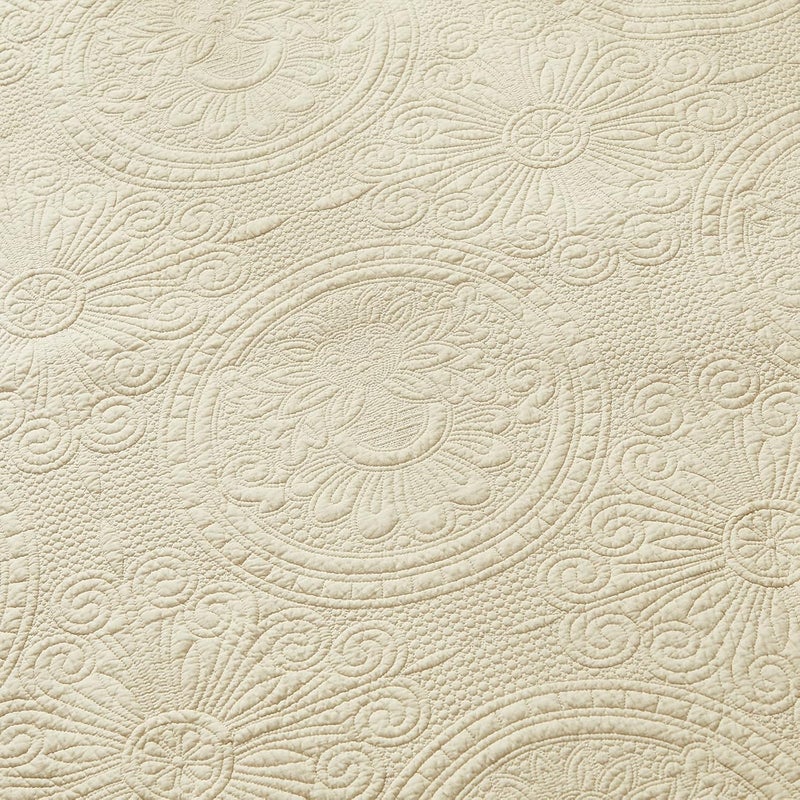 Brandream Beige Sunflower Quilt Cotton Quilted Throw Blanket for Bed Couch Daybed 47 X 60 Inch Decorative Blankets Luxury Chic Design… - Image 4