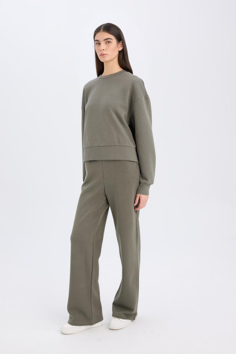 DeFacto Woman Straight Fit High Waist Thick Basic Sweatpants - Image 4