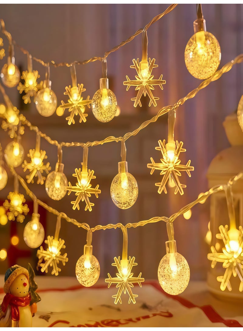 سلسلة بطول 12 مترًا من 100 كرة بلورية LED، بحجم تقريبي 473 بوصة، 100 مصباح خرافي كروي على شكل ندفة ثلجية LED، مع جهاز تحكم عن بعد، ولوحة شمسية، و8 أوضاع، مقاومة للماء P65، مناسبة للحدائق والمنازل والفناءات وإضاءة الحفلات وغرف النوم والخيام والعليات والتخييم والشرفات والتراسات والحفلات وديكورات الزفاف والضوء الأبيض الدافئ. - Image 2