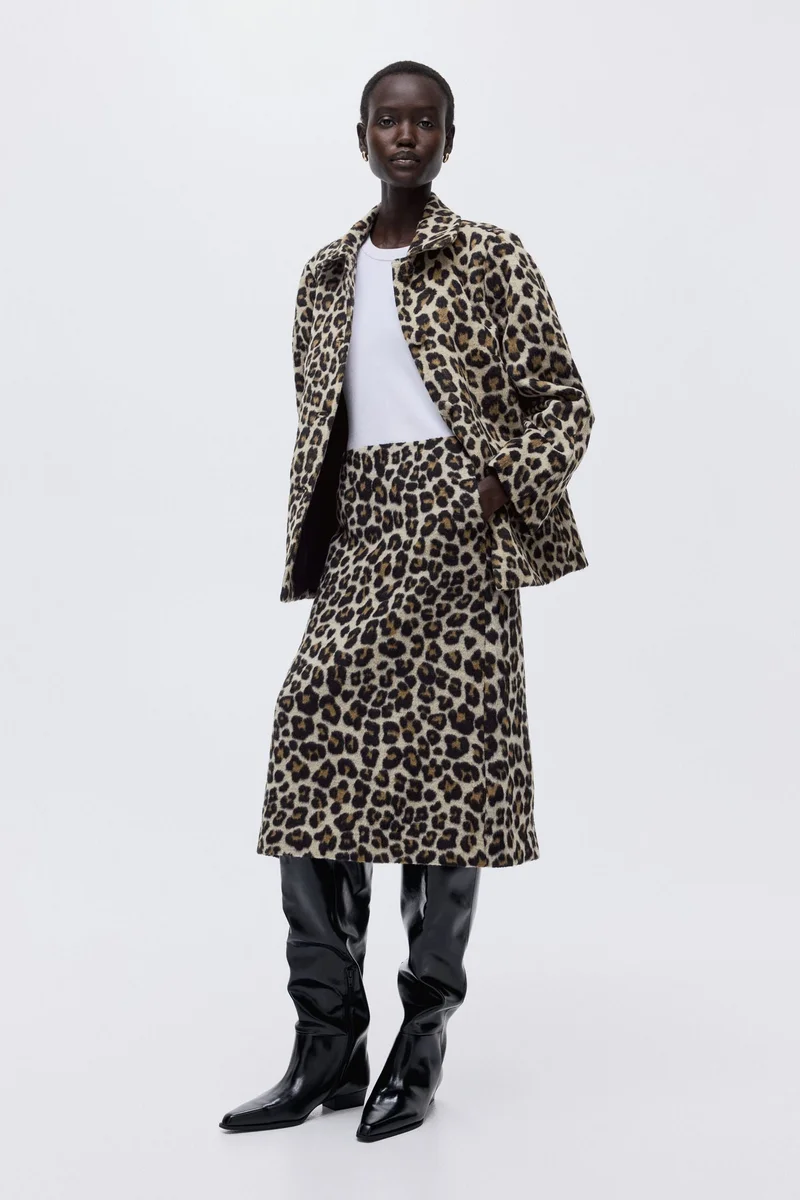 اتش اند ام تنورة ميدي