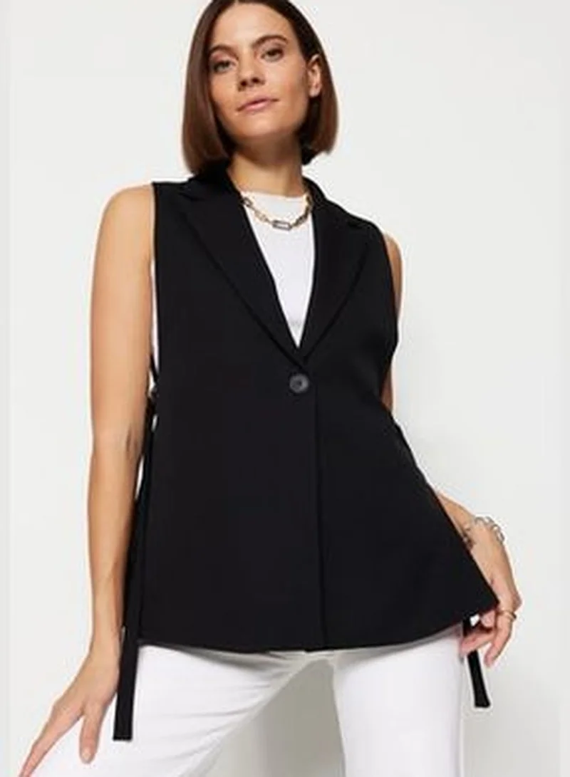 trendyol Black Fitted Woven Vest TWOAW23YE00032