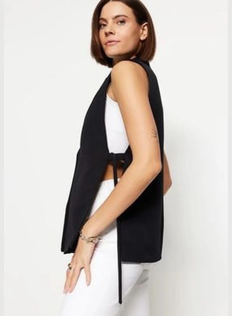 trendyol Black Fitted Woven Vest TWOAW23YE00032