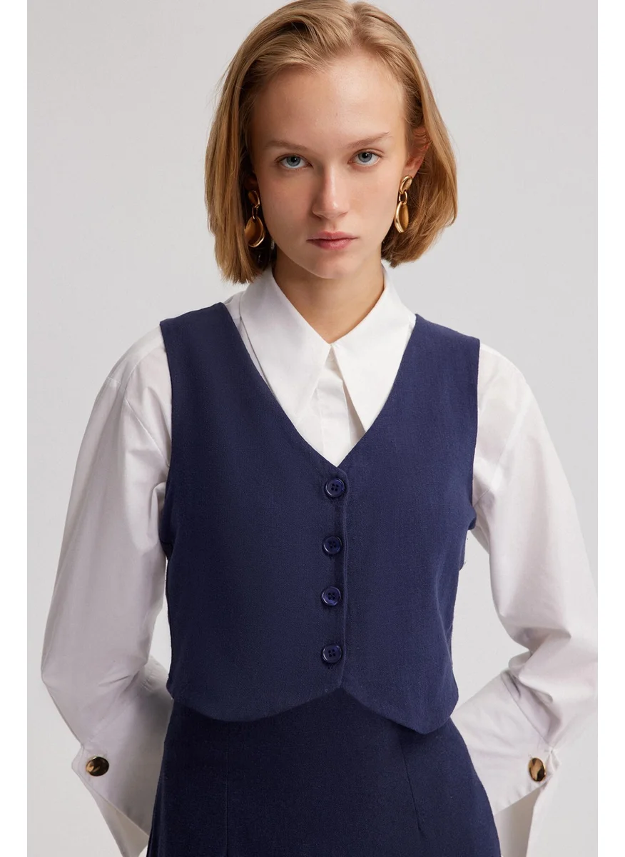 تاتشي Mother of Pearl Button Detailed Vest