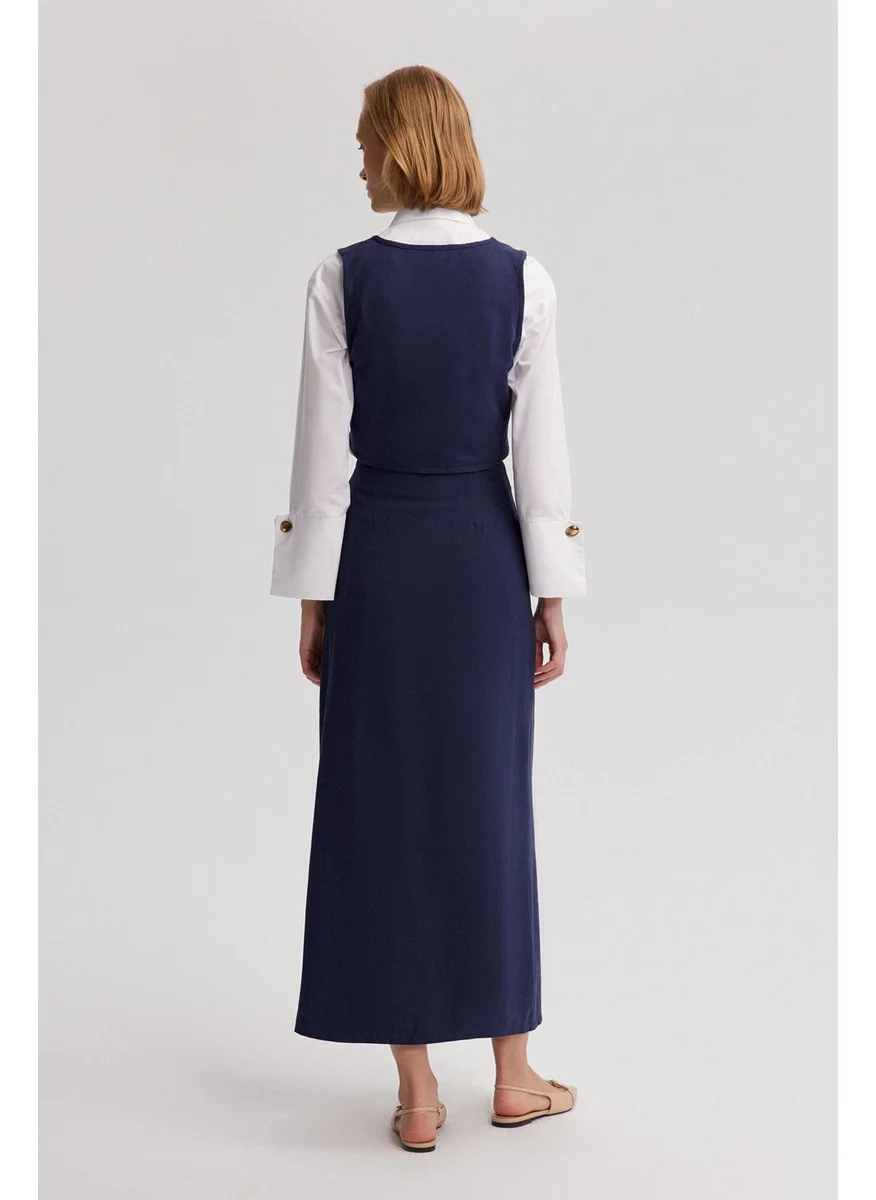 تاتشي Mother of Pearl Button Detailed Vest