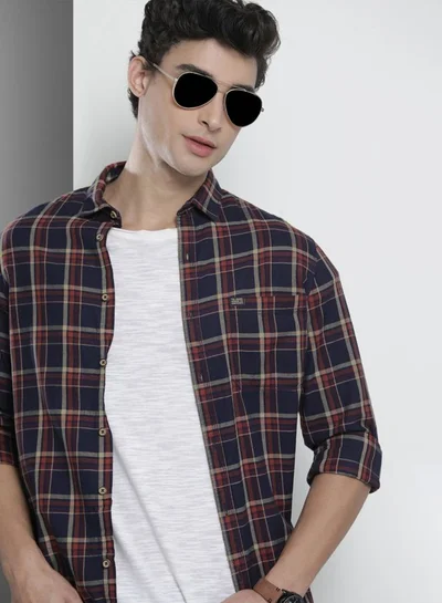 شركة المرآب الهندية Men Slim Fit Checkered Full Sleeves Spread Collar Casual Shirt