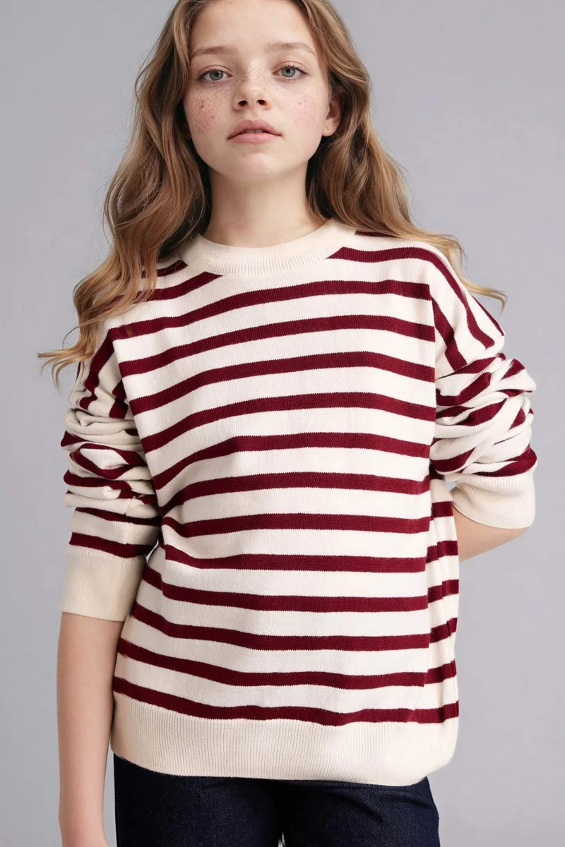 ديفاكتو Girl Standard Fit Crew Neck Pullover