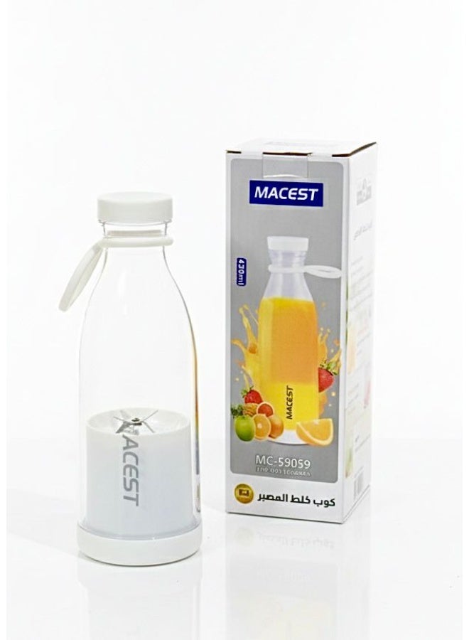 MACEST Portable fruit blender, wireless juice blender, small personal blender, USB rechargeable blender, blender cup, fruit mixing cup, smart juice maker, 1200 mAh battery, 420 ml capacity, smoothie blender for athletes, suitable for the gym, travel, and office, safe double-click operation, hidden sharp blades, smoothie and protein blender, easy to clean and carry, automatic shut-off after 30 seconds, anti-slip design, silicone hanging loop, drink directly from the cup, suitable for fruits and smoothies, handheld electric juice blender, fast charging via power bank, two-year warranty, 40W motor, portable fruit juicer, lightweight travel design, fresh juice mixing cup, protection against accidental operation, compatible with universal charging ports, personal juice mixing bottle, stable silicone base, 3.7V charging. - Image 4