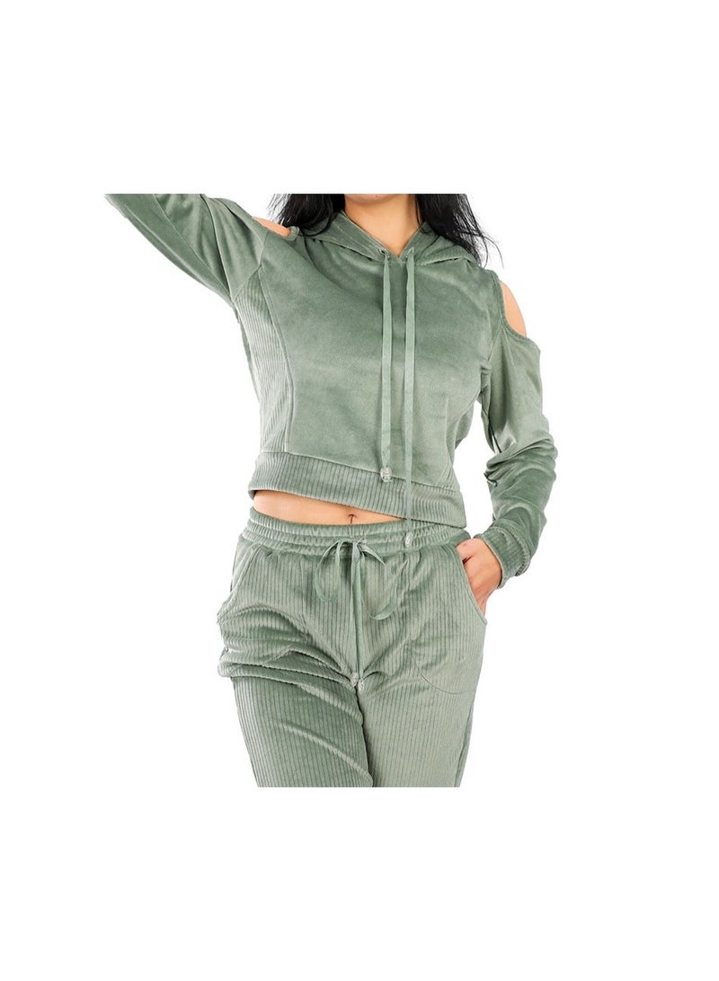 Dadoush A distinctive winter pajama made from ribbed velvet fabric by Daddoush, a high-quality velvet winter pajama for women. - Image 4