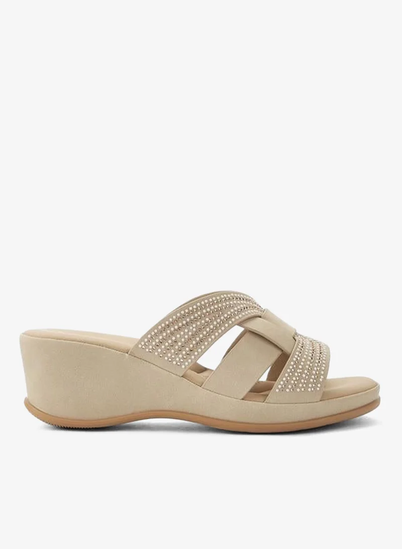 لو كونفورت Embellished Strap Sandal