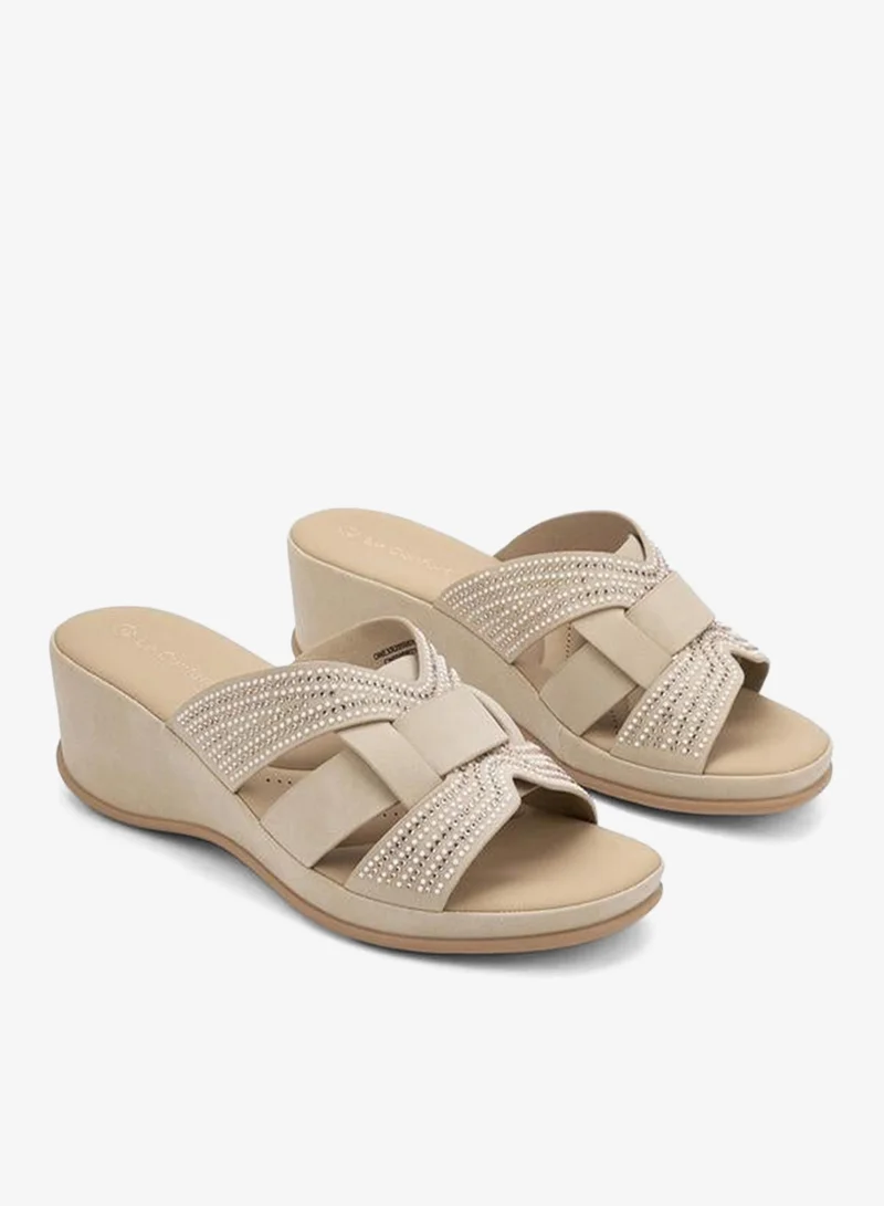 لو كونفورت Embellished Strap Sandal
