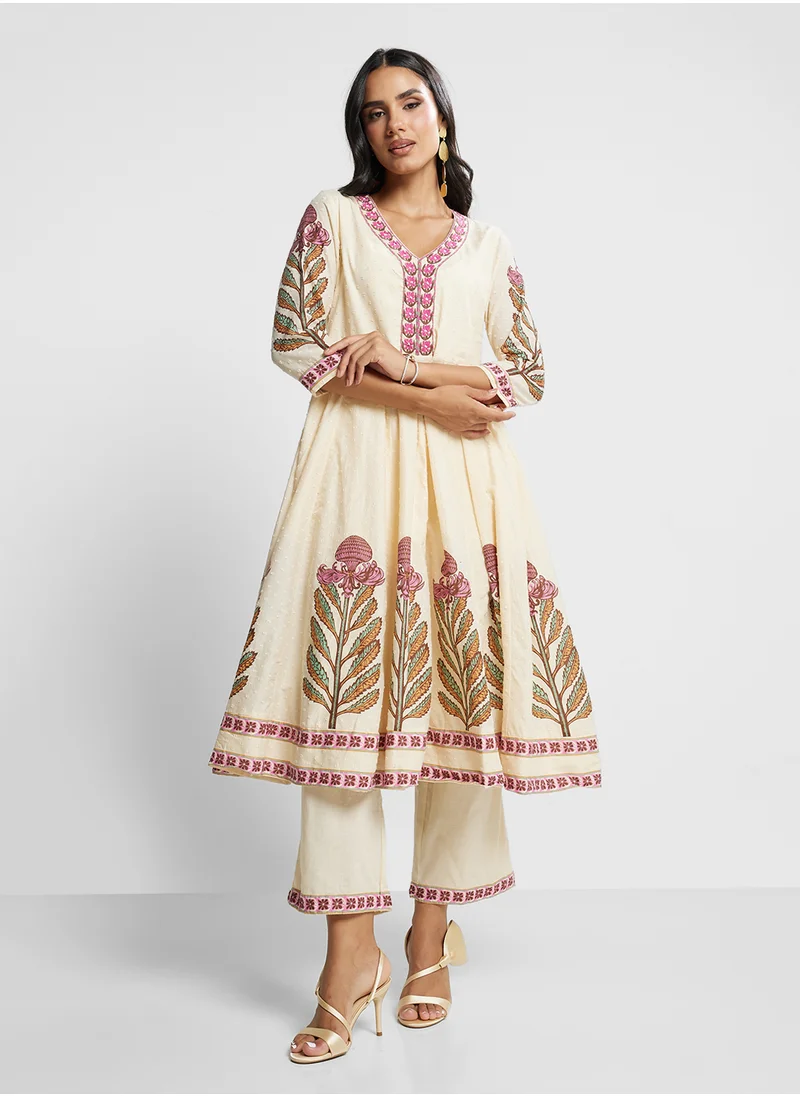 بيبا Printed Kurta, Palazo & Dupatta Set