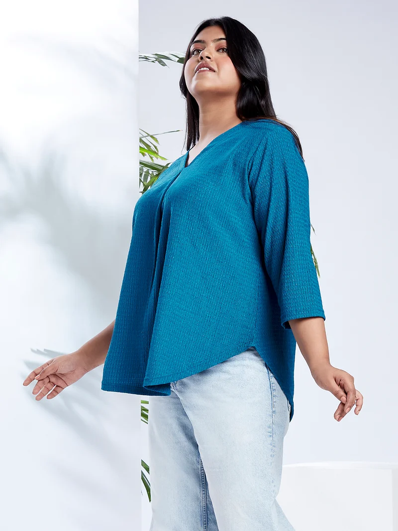 جلو باص Gloplus Women Blue V-Neck Self Design Curved Hem Plus Size Workwear Top