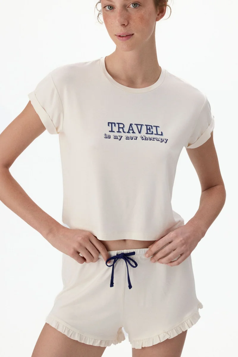بنتي PENTI Travel Slogan Printed Ruffled Short Sleeve Short Pajama Set