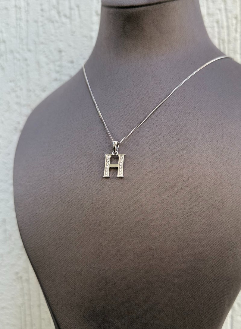 القصر للمجوهرات قلادة بحرف “H” - تصميم بسيط - فضة عيار 925 مرصعة بحجر الزركون- مطلي ذهب أبيض  18 قيراط  - Image 1