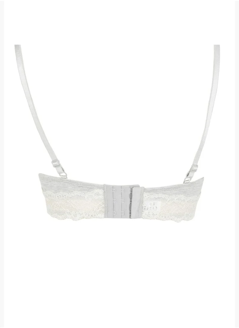 DeFacto Lace Deep V-Neck Bra