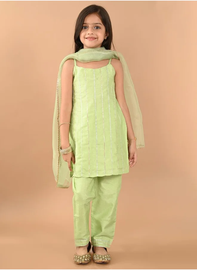 ليلك Embellished Kurta Pallazzo Set