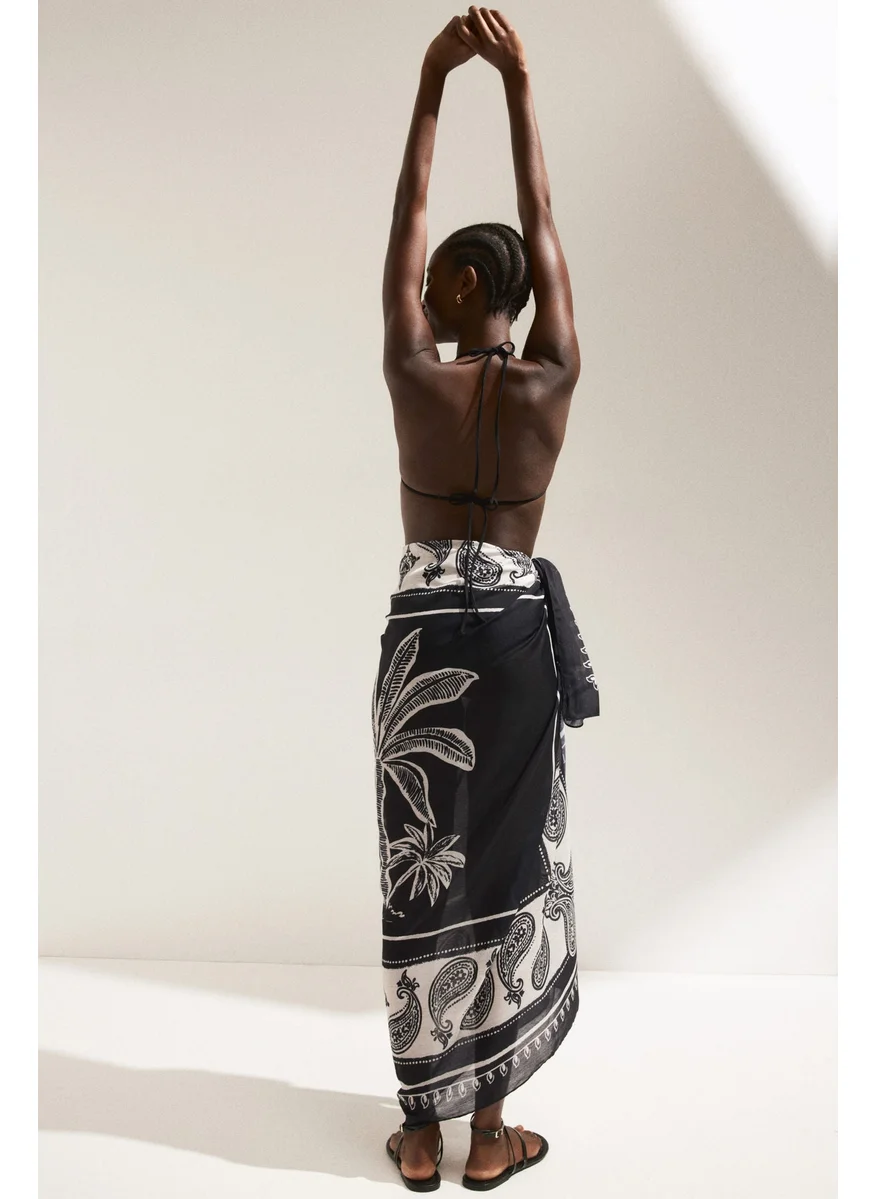 اتش اند ام Sarong