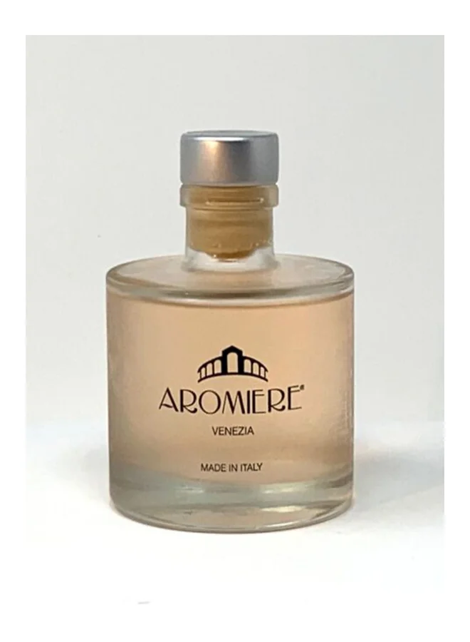 Aromiere Sandal Blend  Home Fragrance  Diffuser Scent 200 ml