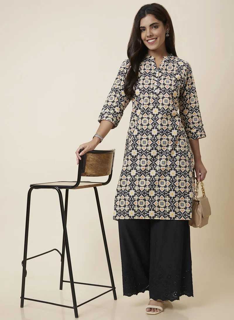 جلو باص Globus Women Black & Pink Ethnic Motifs Printed Straight Pure Cotton Kurta