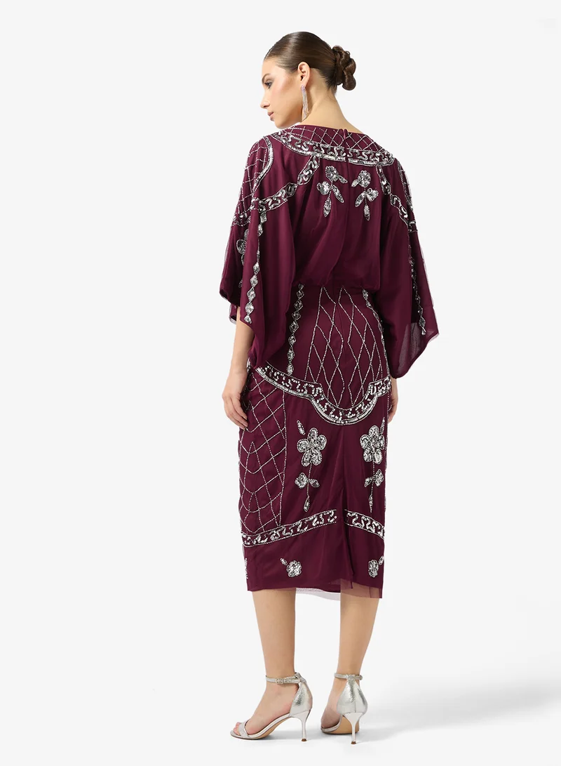 فروك اند فرل فستان ميدي بأكمام كاب مزينة