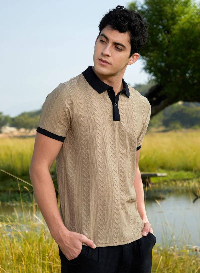 Campus Sutra Men's Camel Beige & Onyx Black Arc-Tactile Polo T-Shirt