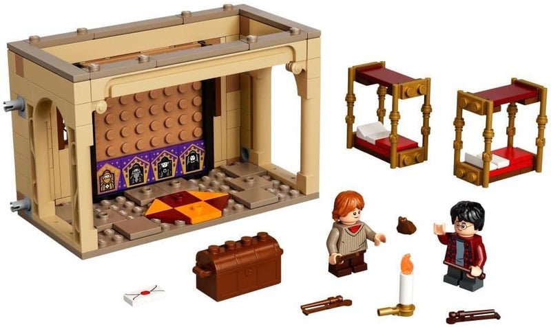 LEGO Harry Potter Gryffindor Dorms Set 40452 - Image 2