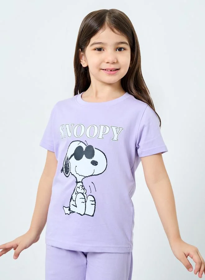 Styli Styli Girls Snoopy Graphic T-Shirt and Pants Set