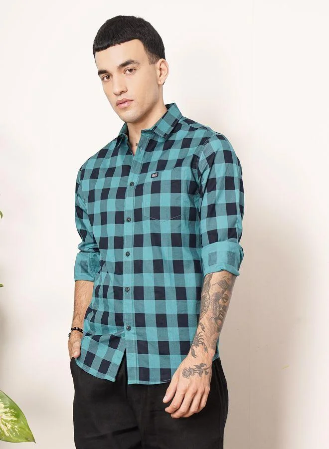 The Indian Garage Co Men Slim Fit Checkered Full Sleeves Spread Collar Casual Shirt
