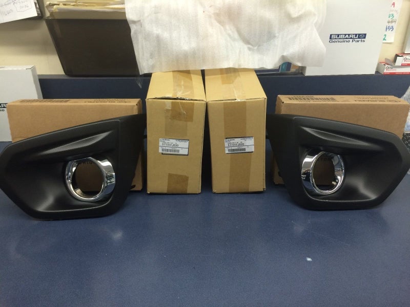 Subaru Right Left Fog Light Bezel Set wChrome for 20122014 Impreza Genuine OEM