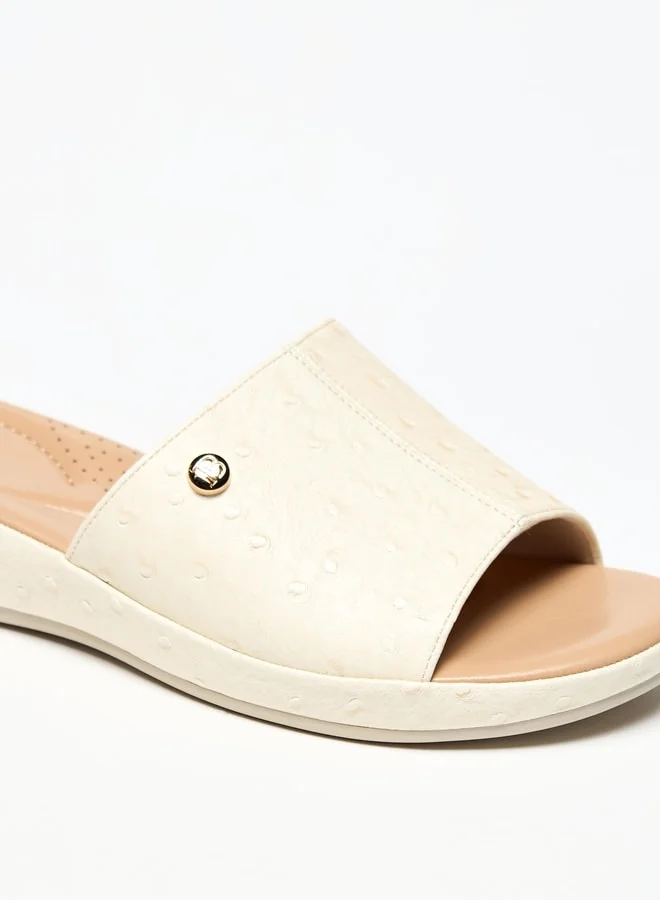 فلورا بيلا من شو إكسبرس Womens Textured Slip-On Flatform Sandals