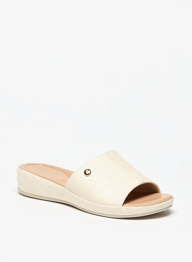 فلورا بيلا من شو إكسبرس Womens Textured Slip-On Flatform Sandals