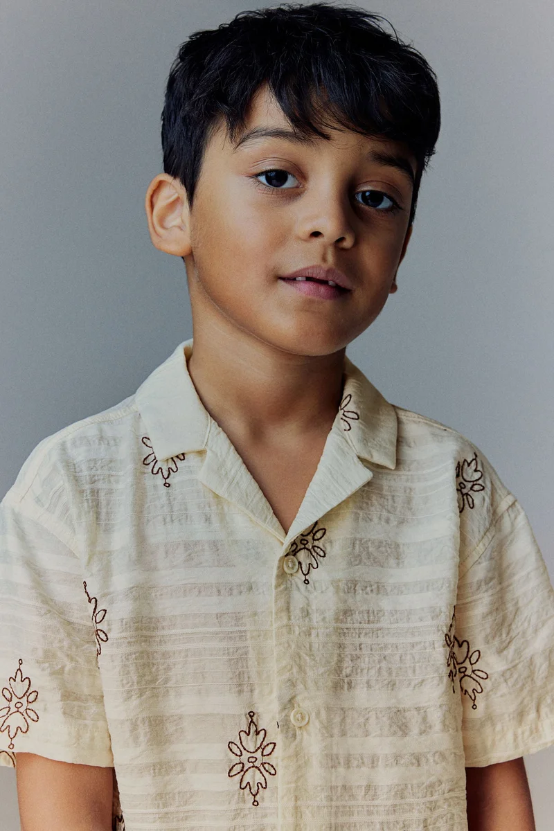 H&M Embroidered resort shirt