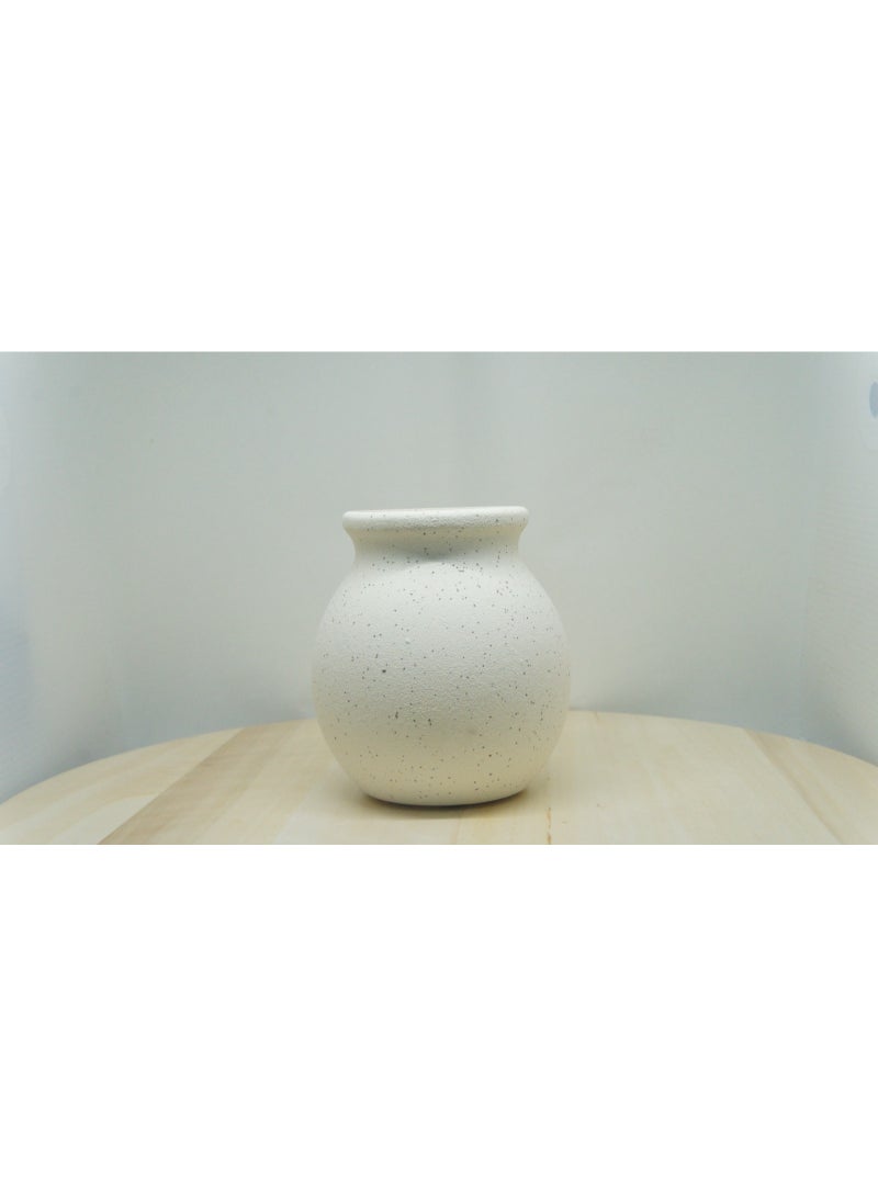 ELEGANT WHITE ROUND CERAMIC VASE