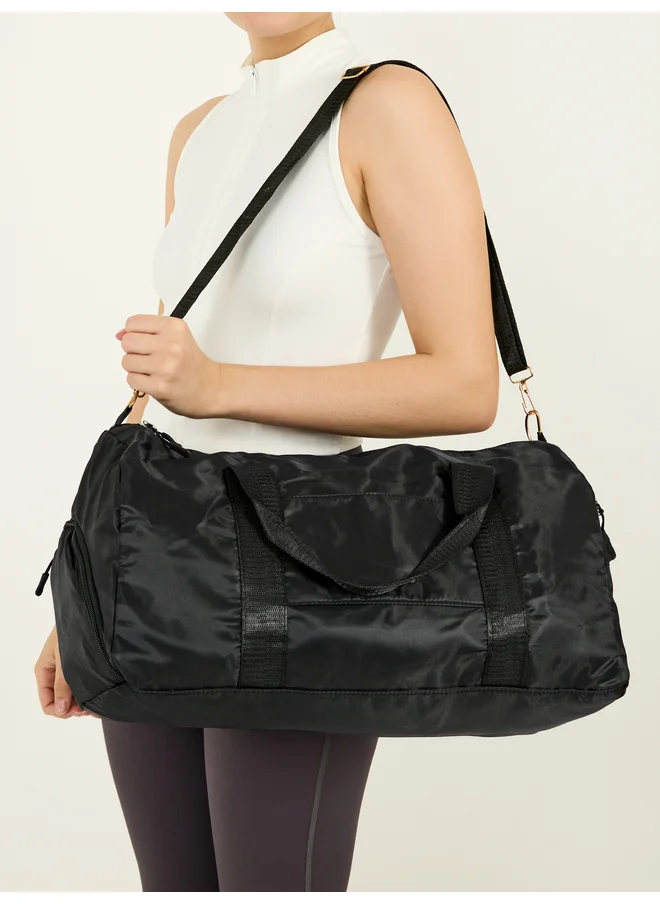 Styli Styli Plain Gym Bag with Zip Pocket