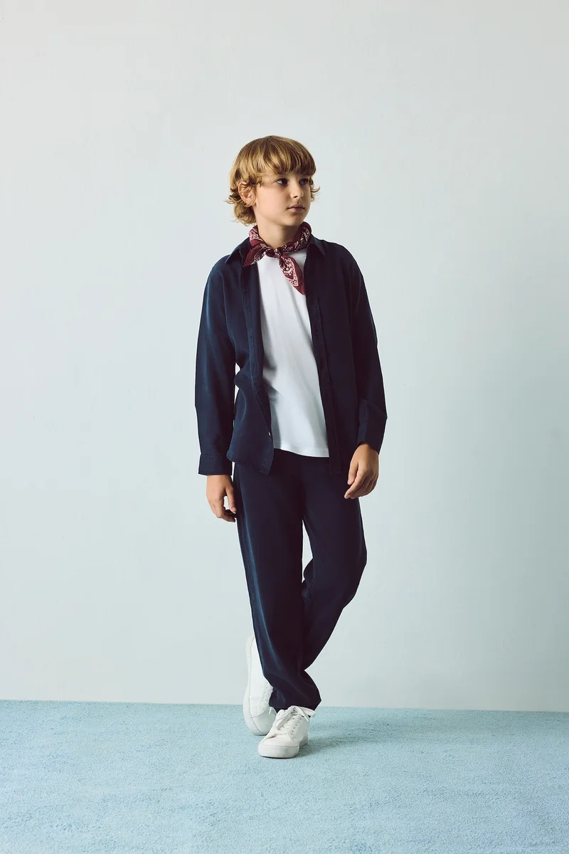 ديفاكتو Boy Regular Fit Straight Leg Flowy Fabric Trousers
