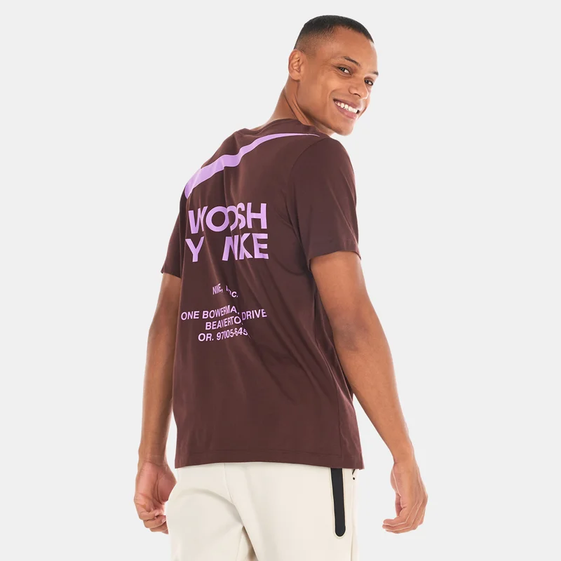 نايكي تيشيرت سبورتسوير جرافيك للرجال